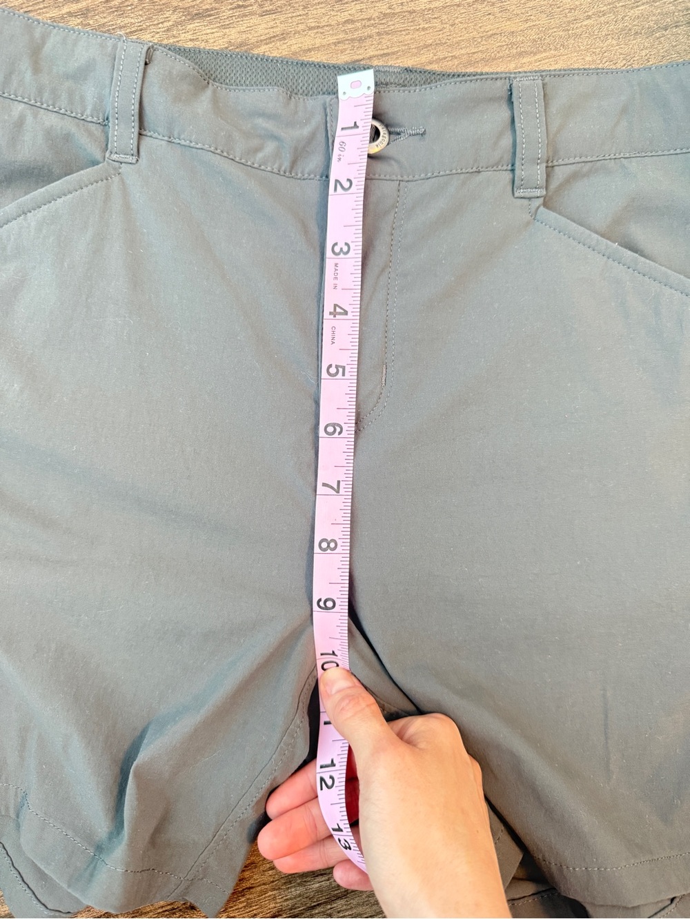 Patagonia Women’s Outdoor Hiking Shorts Gray Size 10 Lightweight Stretch - Picture 6 of 7